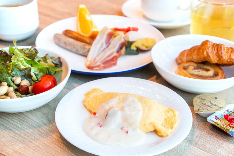 東京ベイ東急ホテル 人気の「浦安オムライス」に注目。朝食ブッフェ