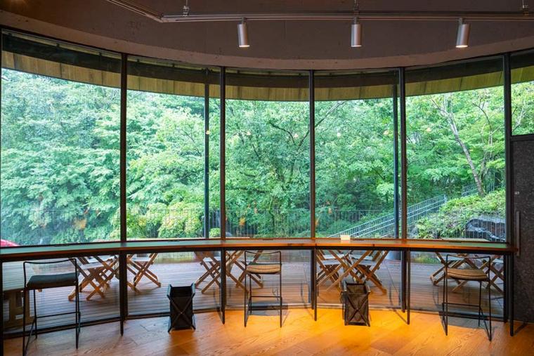 万葉公園 湯河原総湯 Books & Retreat