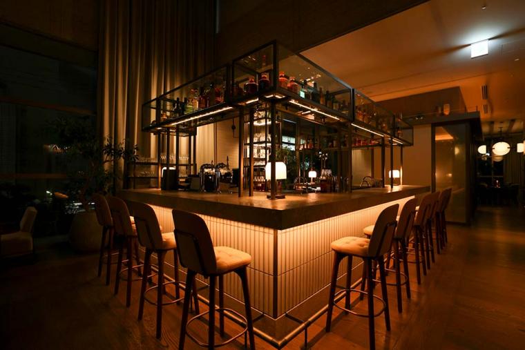 ゼンティス大阪 バー