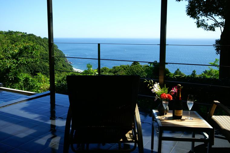 源泉と離れのお宿 月