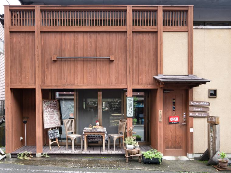 【DAY2】15:30　フォトジェニックな温泉マークのカプチーノ