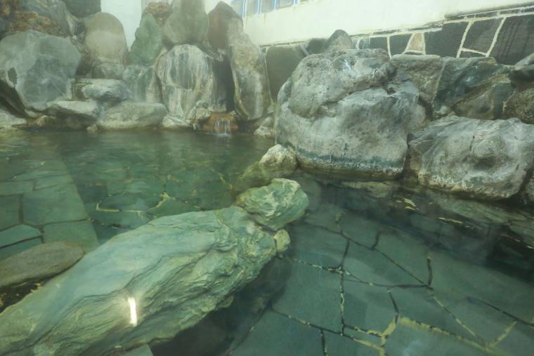 四万温泉　積善館