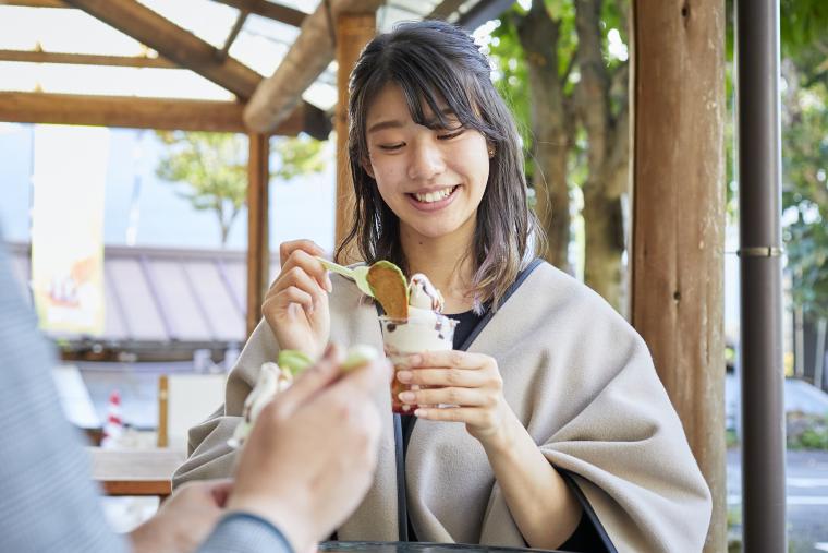 千寿堂　栃の実シフォンのチョコパフェ試食