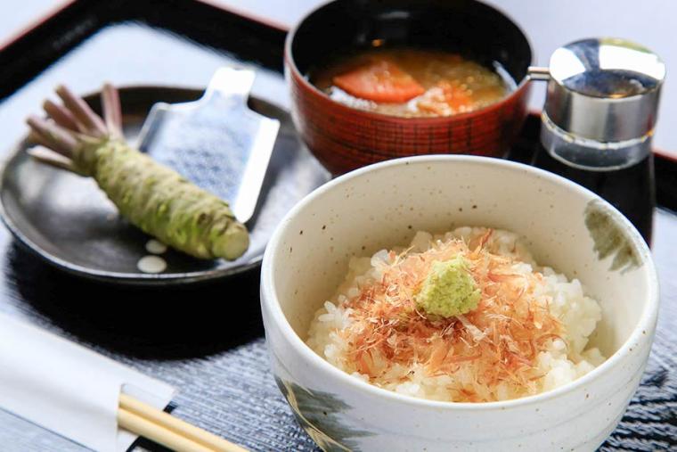 蔵屋鳴沢 反射炉ビヤレストランほむら