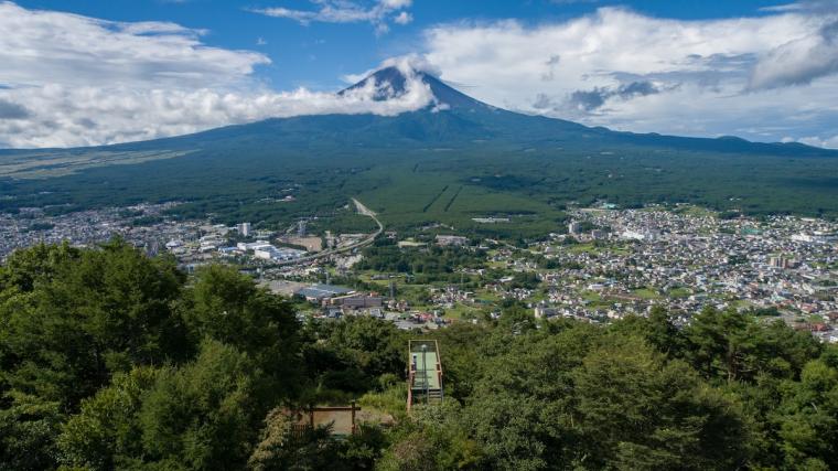 ～河口湖～富士山パノラマロープウェイ　武田信玄の戦国広場 絶景やぐら