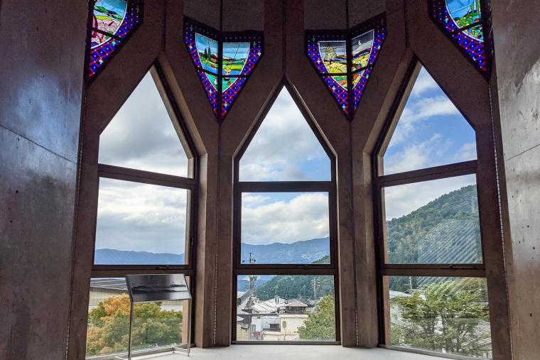 おぼろ月夜の館