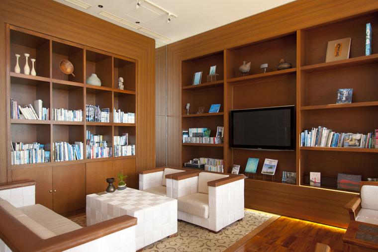 サンカラ屋久島 ライブラリーラウンジ