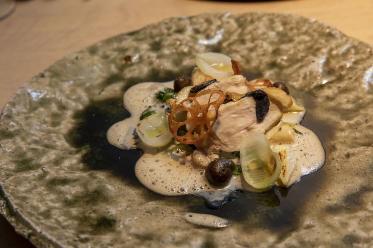 メインの「三河赤鶏」