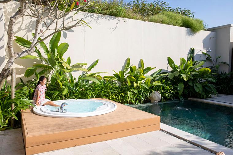 ジ・ウザテラス　客室ジャグジー