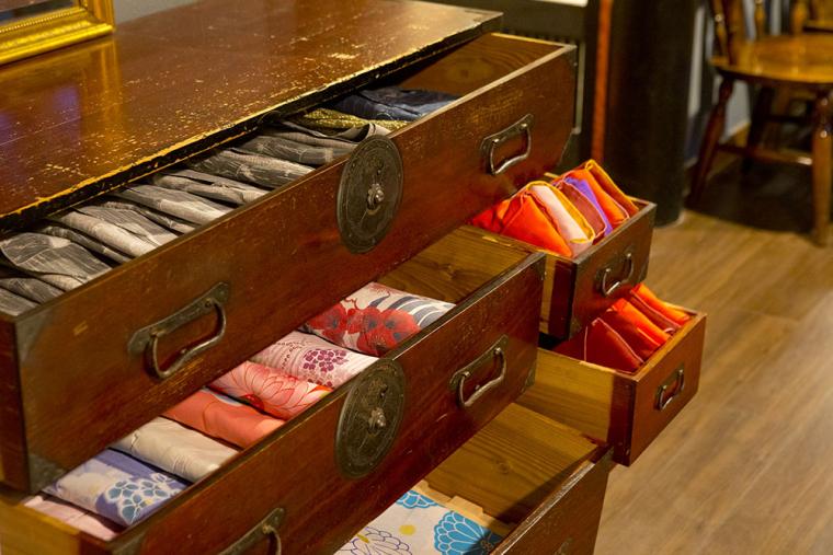 夕日ヶ浦温泉 佳松苑はなれ櫂 色浴衣