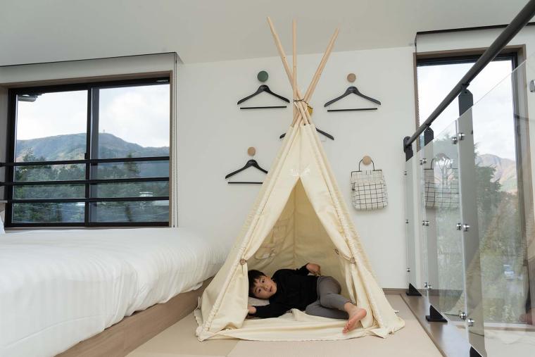 101号室の屋内テント