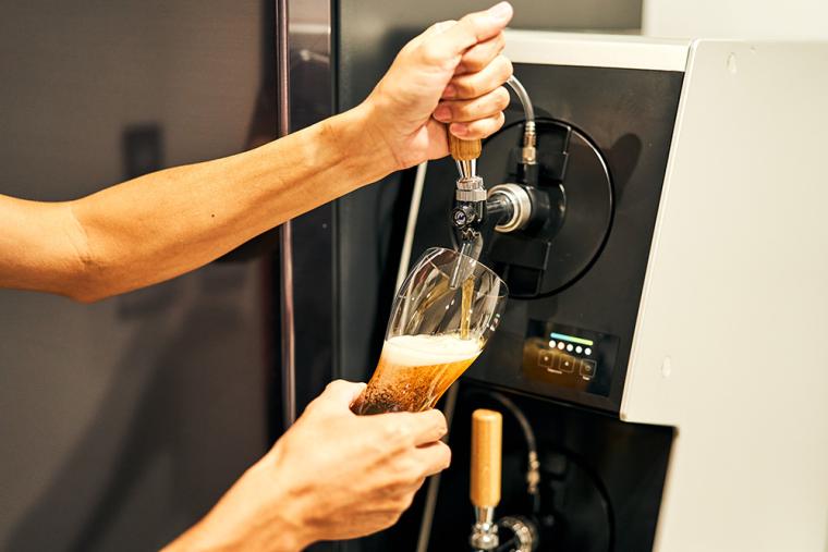 101号室のビールサーバ