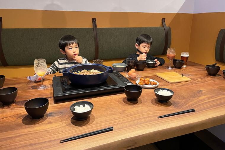 掘りごたつですき焼き