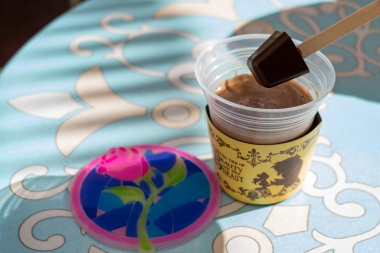 東京ディズニーリゾート　クリスマス　パレード ランチは「プラザパビリオン・レストラン」のスペシャルセットを味わおう