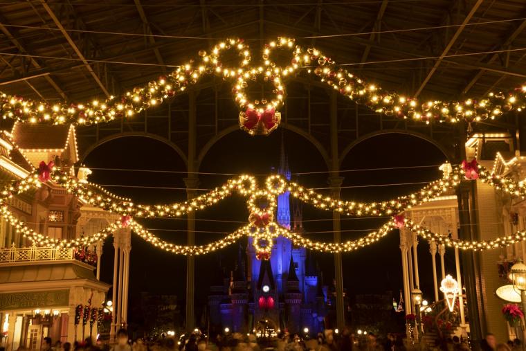 東京ディズニーリゾート　クリスマス　パレード クリスマスの妖精「リルリンリン」グッズに注目