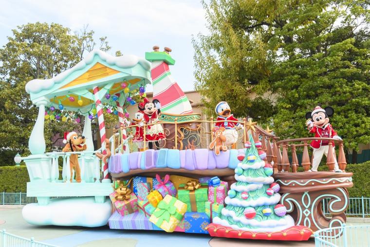 東京ディズニーリゾート　クリスマス　パレード