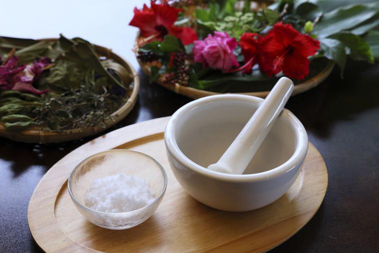 星のや竹富島 バスソルト作り体験