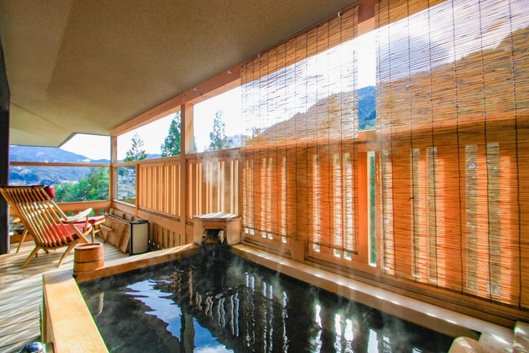 今宵天空に遊ぶ　しょうげつ