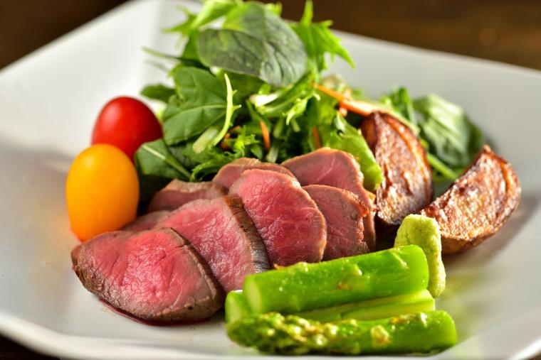 アスパラひつじもも肉グリル