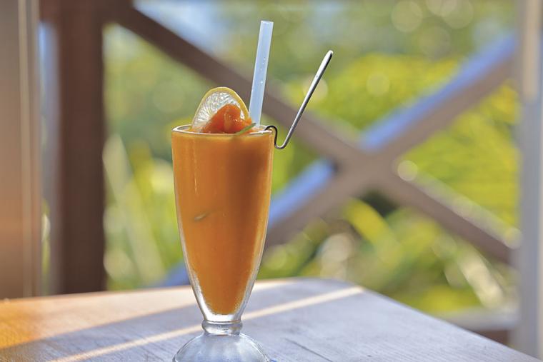 石垣島 リハロウビーチ