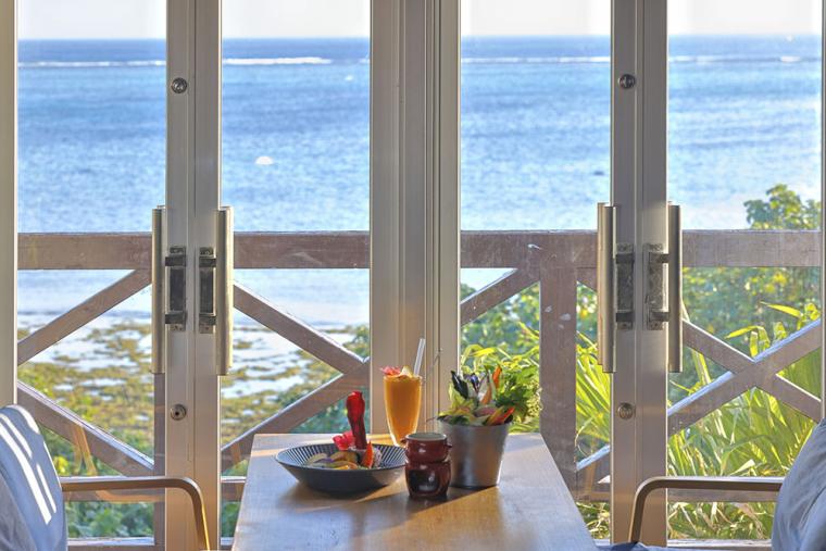 石垣島 リハロウビーチ