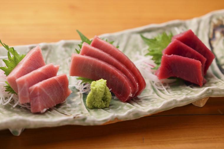 石垣島 まだんばし家 マグロ刺身