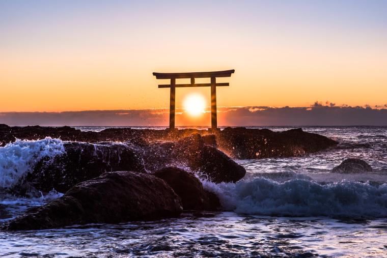 神磯の鳥居（大洗磯前神社）