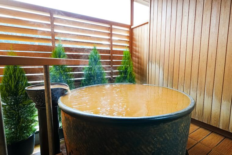 「孔雀」露天風呂