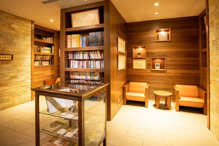 「北天の丘」メインラウンジ