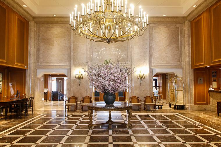 「ホテルニューグランド」ロビー