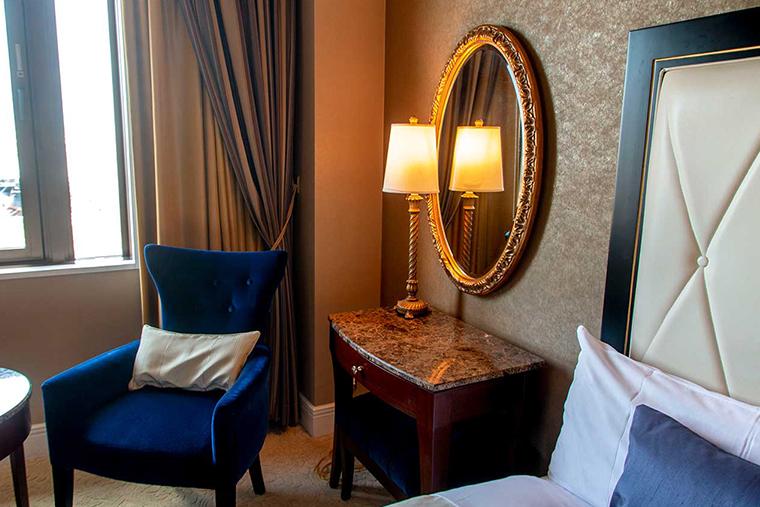 ホテルニューグランド　クラシカルなインテリア