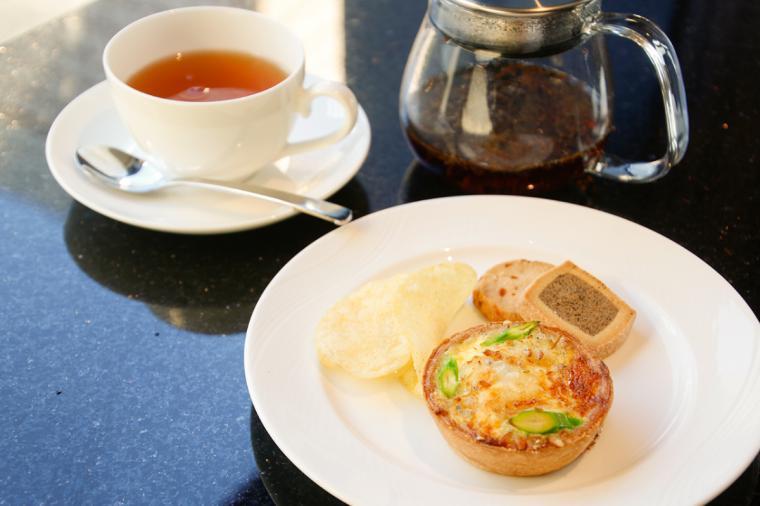 リージェンシークラブラウンジでティータイム