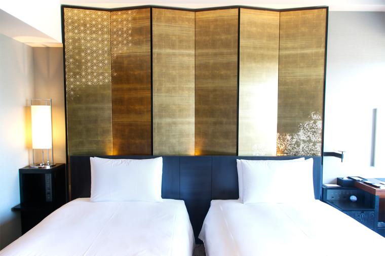 クラブツインのベッド