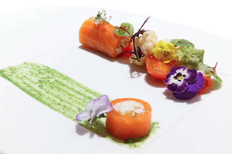 自家製サーモンマリネと天使の海老 カネロニ仕立て