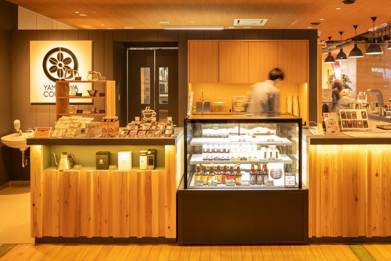 1日の締めくくりに32階絶景カフェから見る夕焼けを