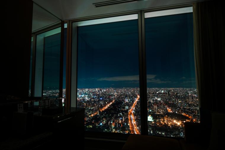 「プレミアムコーナーツイン」からの夜景