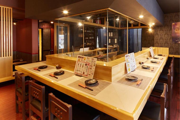 「食彩倶楽部 愛魚人（あいうぉんちゅ）」カウンター