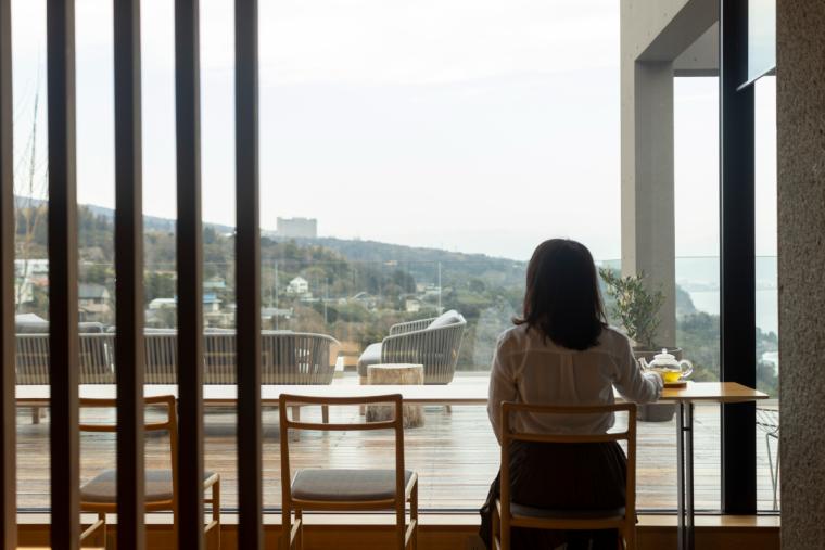 ウェルカムドリンクを飲む