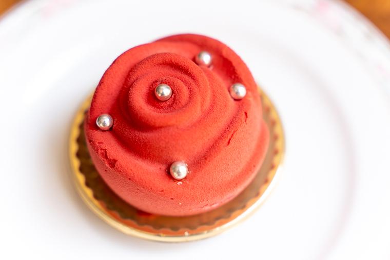 「ローズホテル横浜」ザ・ローズ（ラズベリー）