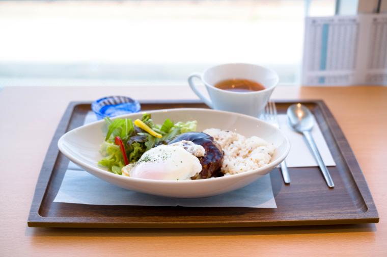 道の駅雨晴で食事