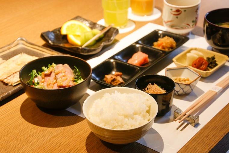 ボリュームたっぷり。幸せな旅館の朝ごはん