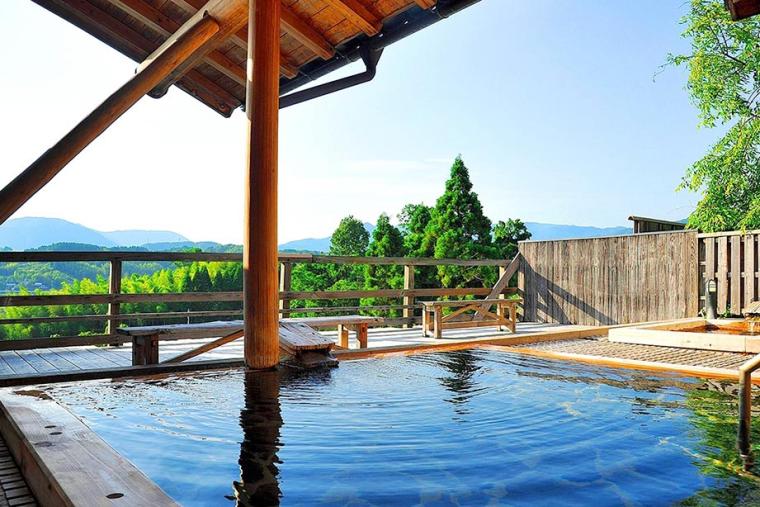 里山の隠れ宿　花富亭