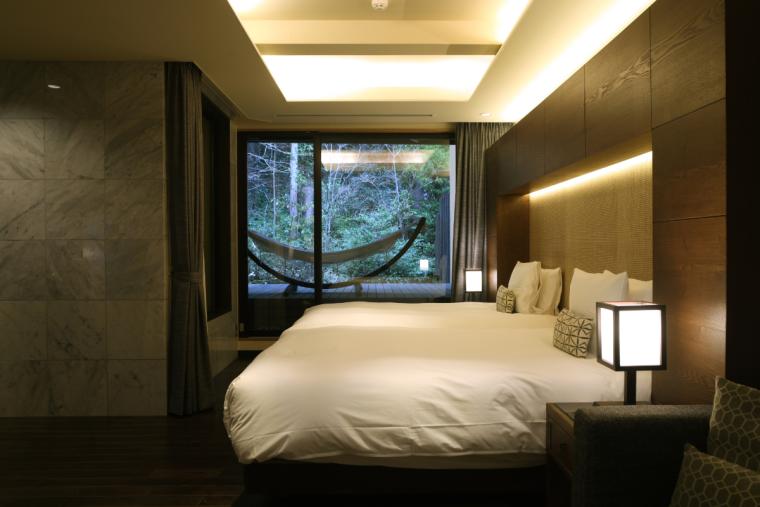 プレシャススイートツイン「福（さいわい）」のベッド