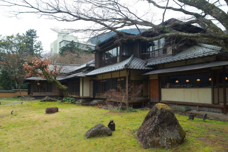 箱根・翠松園の庭園