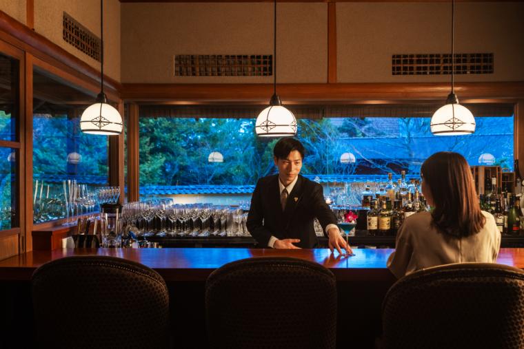 「BAR 伊都」で一杯