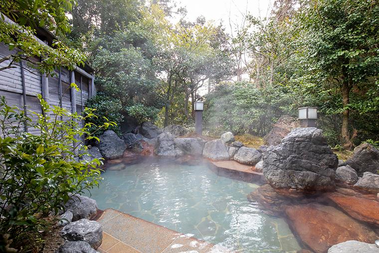 「雲仙温泉 旅亭 半水盧」大浴場
