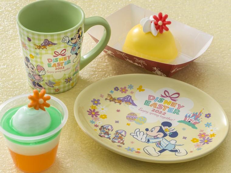 「レアチーズムース＆オレンジゼリー、スーベニアカップ付き（写真左）」「レモン＆ハニームースケーキ、スーベニアプレート付き（写真右）」