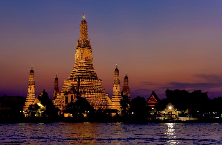 バンコクの街歩きを楽しむ旅：子連れにおすすめのホテル