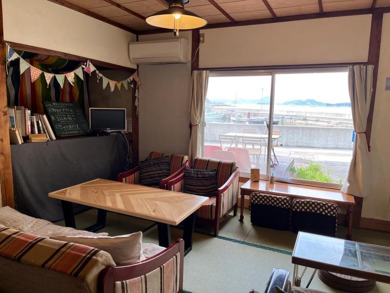 直島カフェ コンニチハ