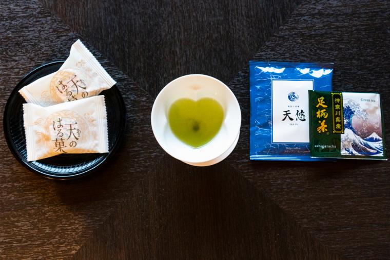 客室のお茶とお菓子